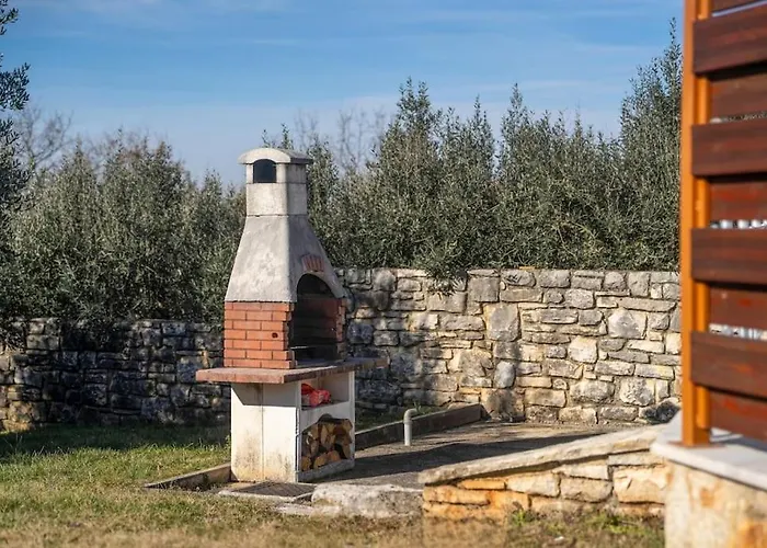 Casa Nadalina By Briskva Villa