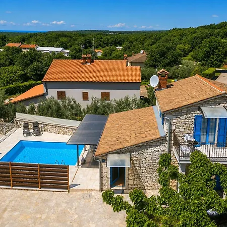 Vila Casa Nadalina By Briskva